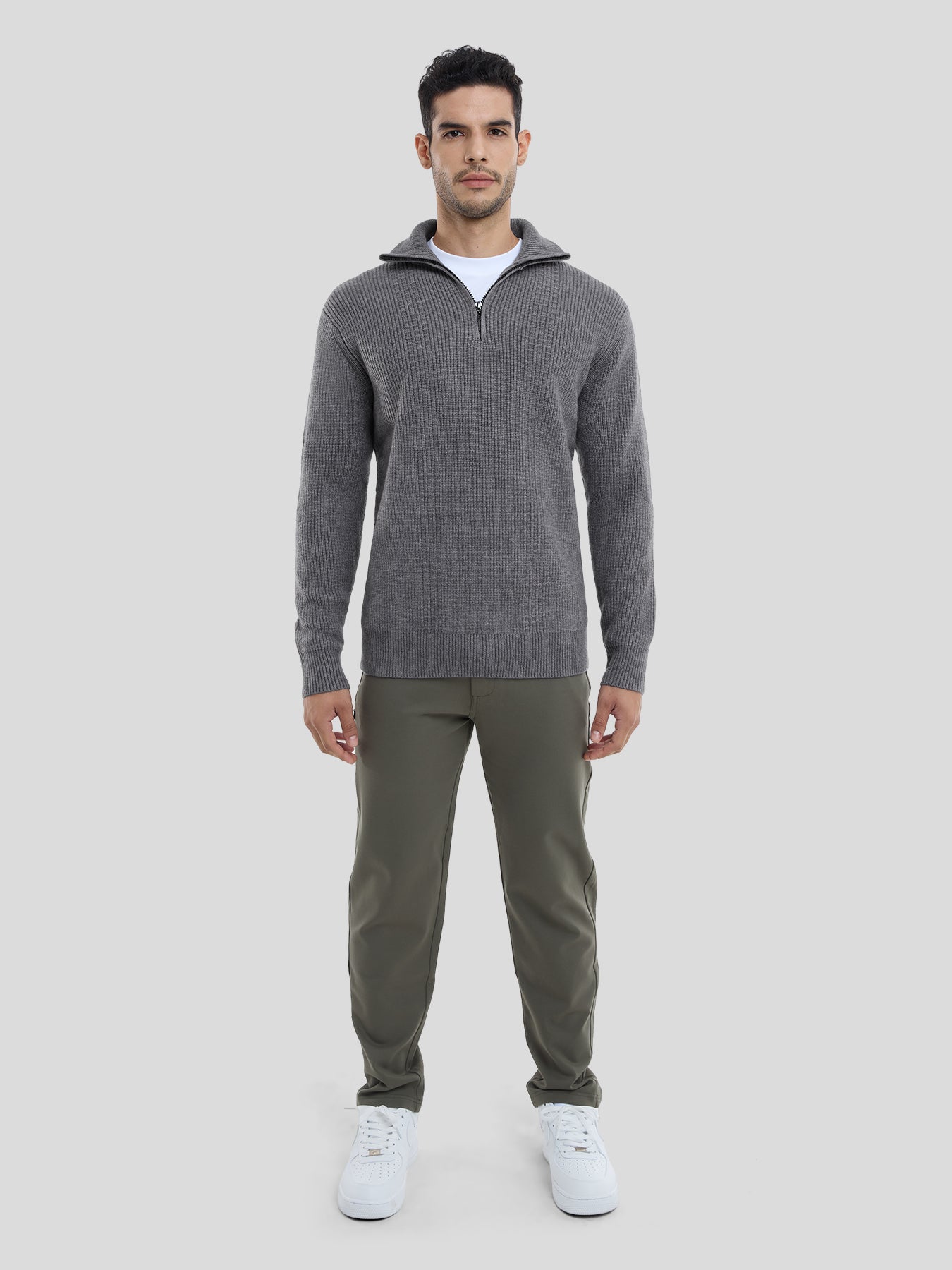 Stylowy sweter z wysokim kołnierzem – komfort i klasa